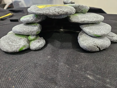 דקורציה מסלעה - S